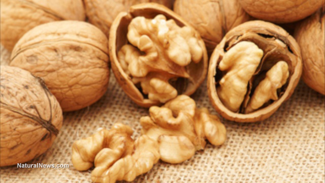 Antioxidant-rich walnuts cut your risk of Type 2 diabetes by HALF