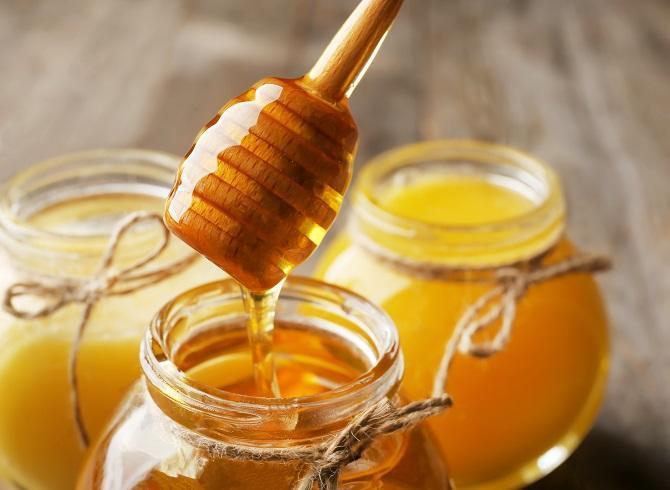 Natural Remedies: Raw Honey For Wounds, Cough, Others