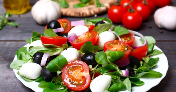 Should You Try the Mediterranean Diet? We Examine the Evidence