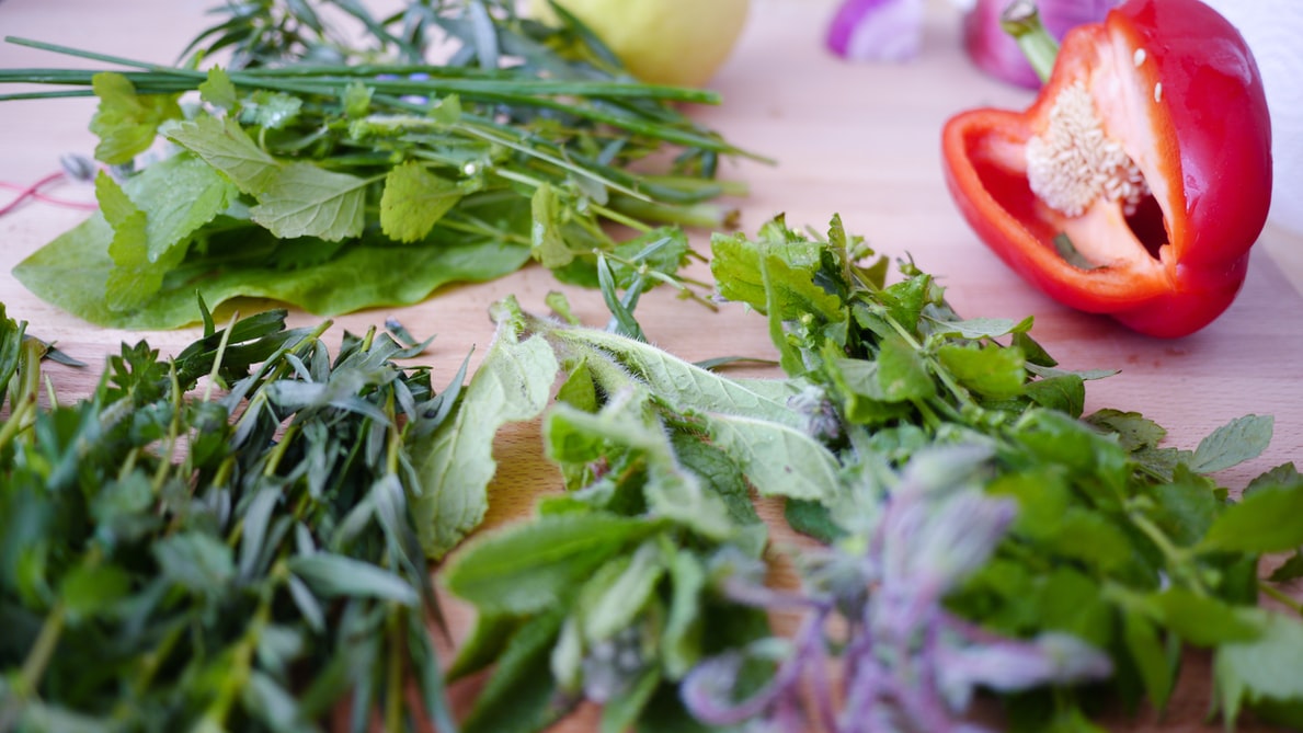 The Five Healthiest Herbs and Spices You Should Add to Your Diet Today