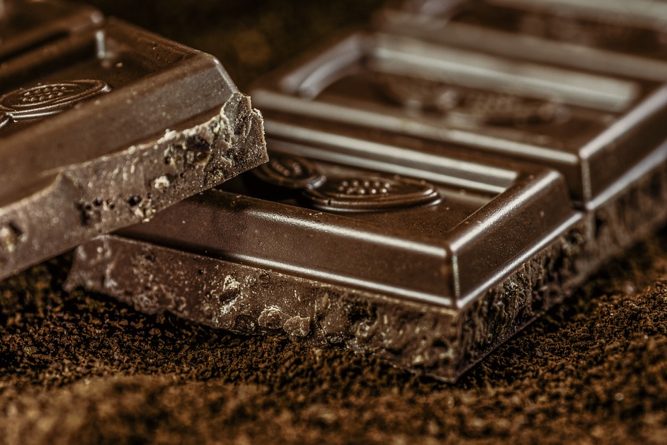 Here are 7 reasons to love dark chocolate